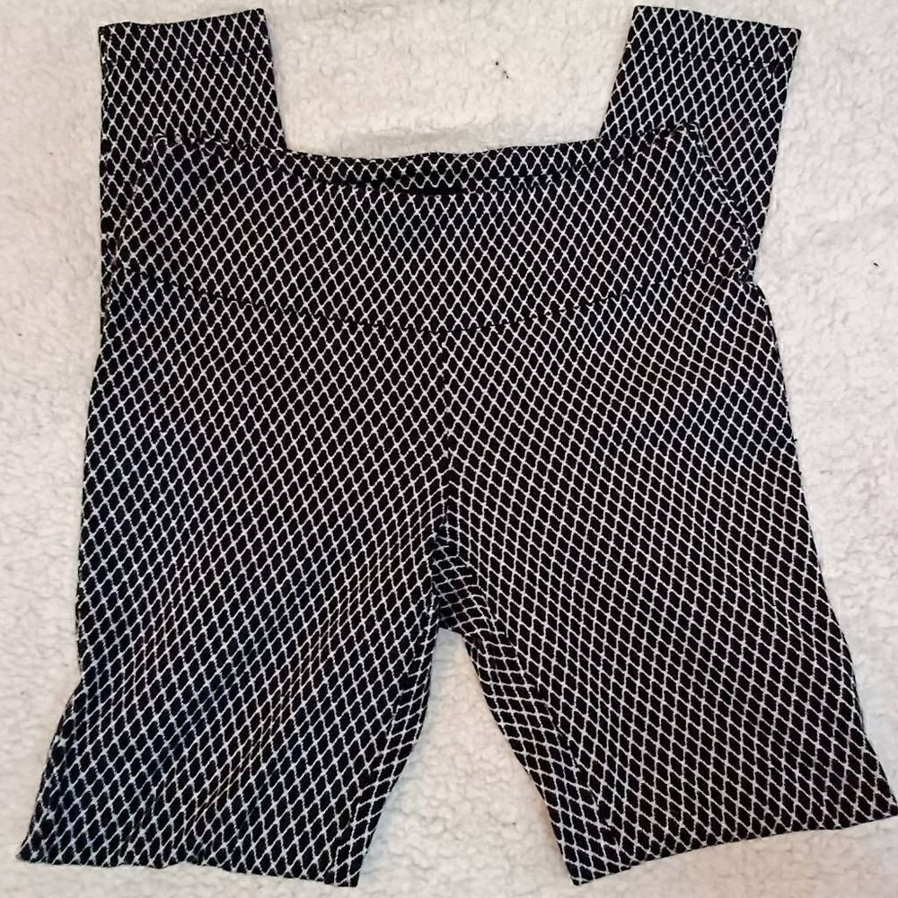 Soho Apparel Ltd Size S black and white stretchy pats